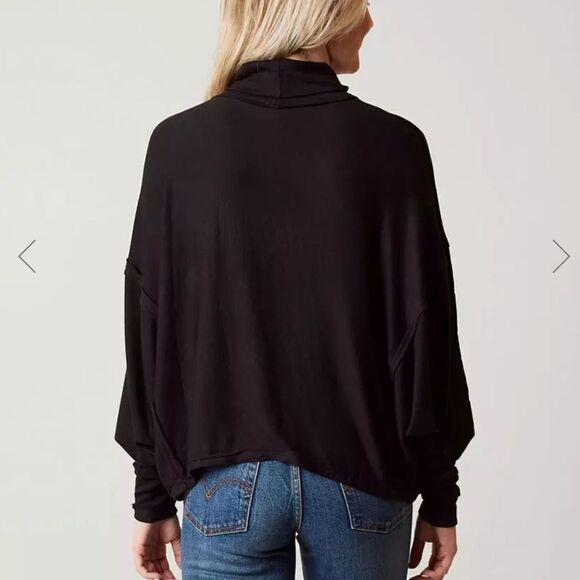 WE THE FREE Black Alameda Turtleneck Oversized Sweater Top XS - Picture 3 of 12